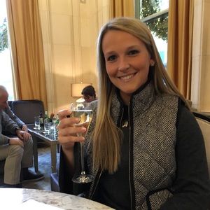 Meet your Posher, Delaney